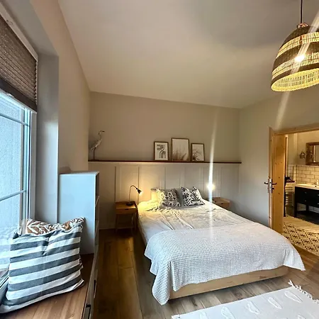 Homely Haven Gorce Apartamento